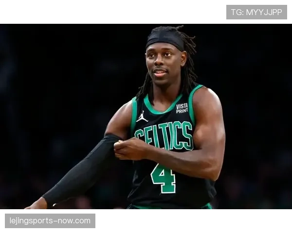 朱·霍勒迪挡拆组织更稳，较上季效率与关键回合更高