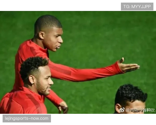 内马尔与姆巴佩在前锋转换中展现偏向个人驱动差异